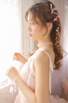 香含玉女峰头露